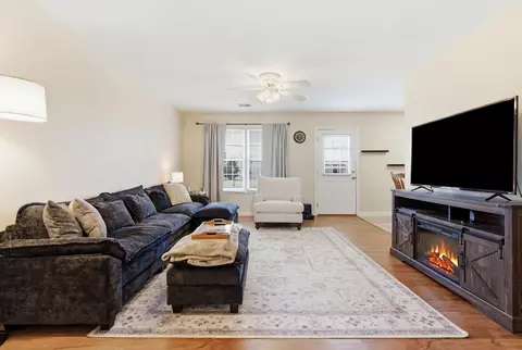 Living - 360 Brandon Ct, Berea, KY 40403 photo 1 of 1