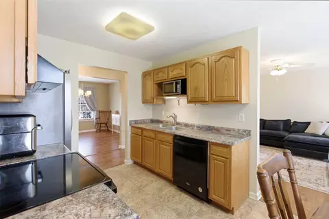 Kitchen - 360 Brandon Ct, Berea, KY 40403 photo 1 of 4