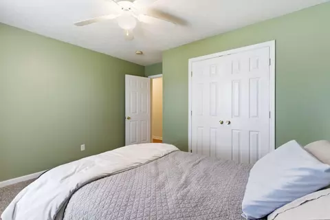 Bedroom - 360 Brandon Ct, Berea, KY 40403 photo 6 of 7