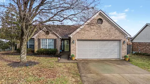 108 S Town Branch Dr, Nicholasville, KY 40356