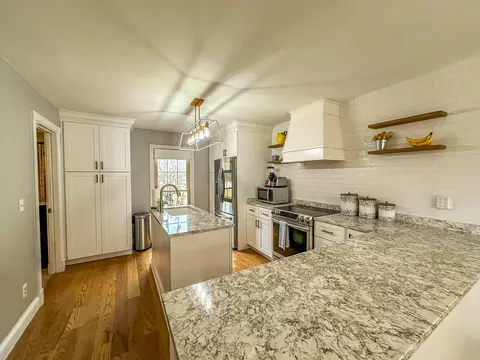 Kitchen - 17 Amber Dr, Corbin, KY 40701 photo 4 of 4