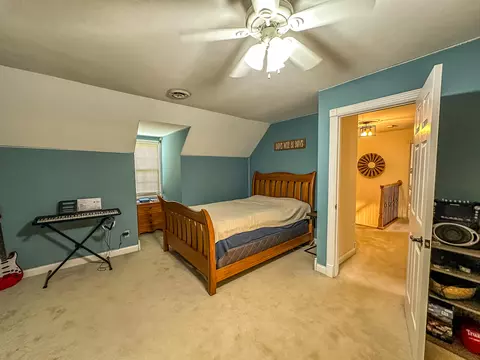 Bedroom - 17 Amber Dr, Corbin, KY 40701 photo 2 of 7