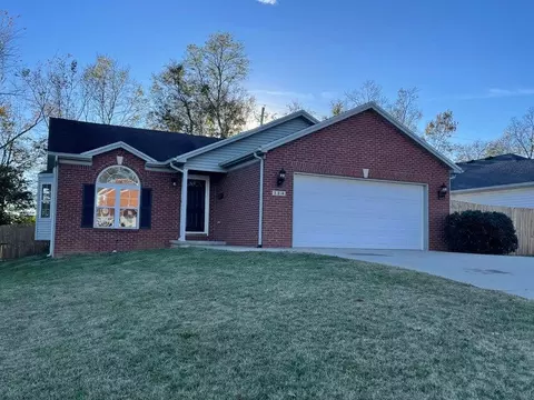 114 Turnberry Dr, Frankfort, KY 40601