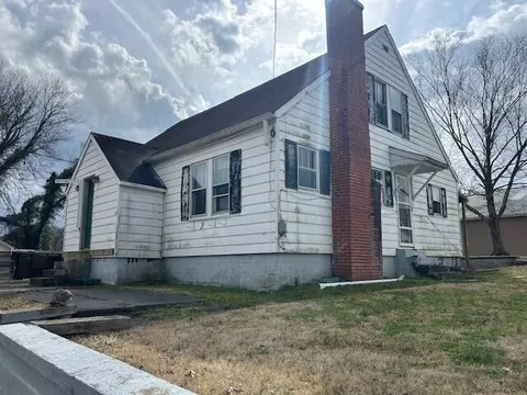 28 Fork Field Rd, Oneida, KY 40972