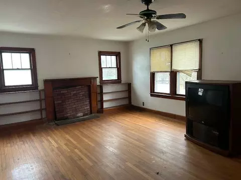 Living - 28 Fork Field Rd, Oneida, KY 40972 photo 1 of 1