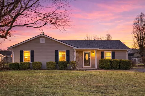 117 Powhatan Trl, Versailles, KY 40383