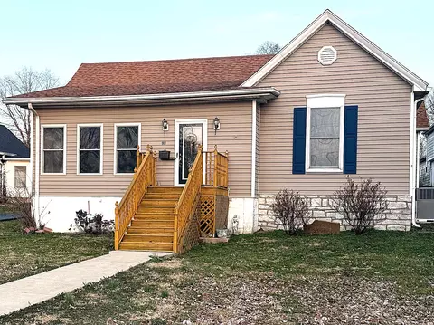 433 N College St, Harrodsburg, KY 40330