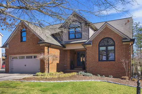 4649 Collinswood Dr, Lexington, KY 40515