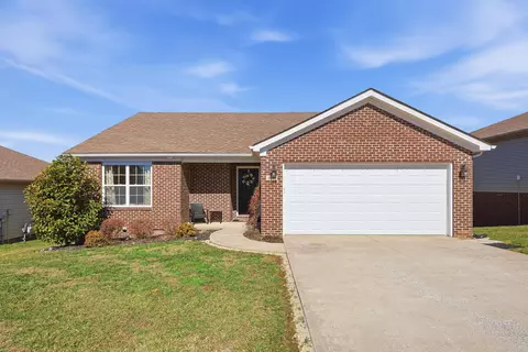 620 Fairfax Ln, Richmond, KY 40475
