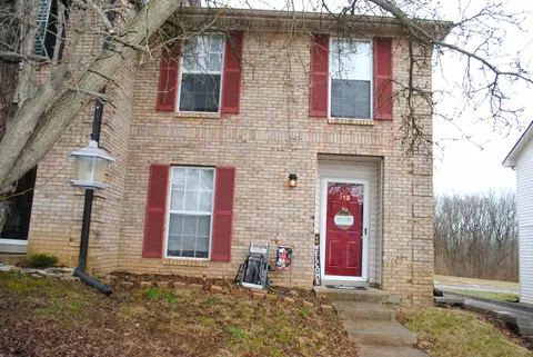 319 Houston Creek Dr, Paris, KY 40361