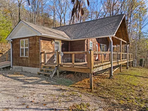 Exterior - 65 Maple Dr, Burnside, KY 42519 photo 10 of 15