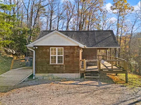 Exterior - 65 Maple Dr, Burnside, KY 42519 photo 7 of 15