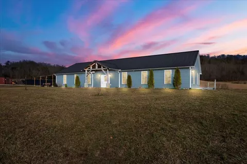 2655 Cripple Creek Rd, Rockholds, KY 40759