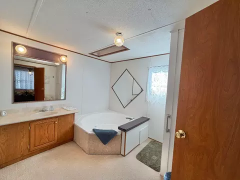 Bath - 355 Clover Hill Rd, Ewing, KY 41039 photo 1 of 5