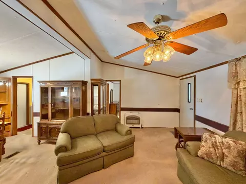 Living - 355 Clover Hill Rd, Ewing, KY 41039 photo 2 of 2