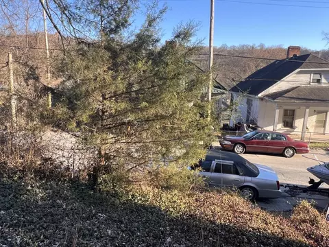 422 Owenton Ave, Frankfort, KY 40601