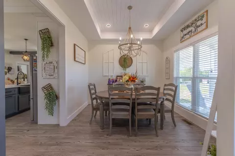 Dining - 495 Kentucky 1470, Strunk, KY 42649 photo 1 of 2