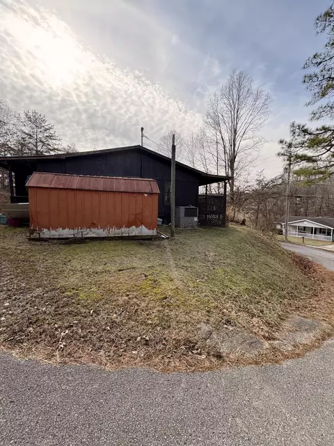 124 Pleasant Vly, Morehead, KY 40351