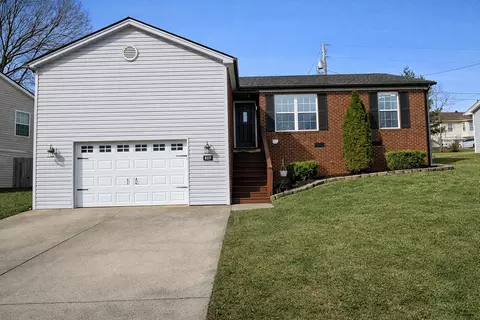 409 Briar Patch Ln, Frankfort, KY 40601