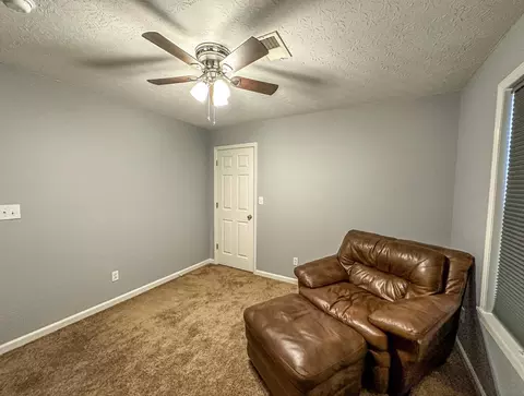 Bedroom - 1034 Barker Ln, Berea, KY 40403 photo 5 of 5