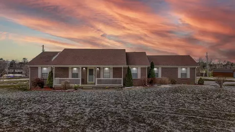 Exterior - 1034 Barker Ln, Berea, KY 40403 photo 4 of 4