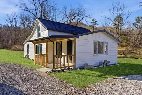 2919 Scaffold Cane Rd, Berea, KY 40403