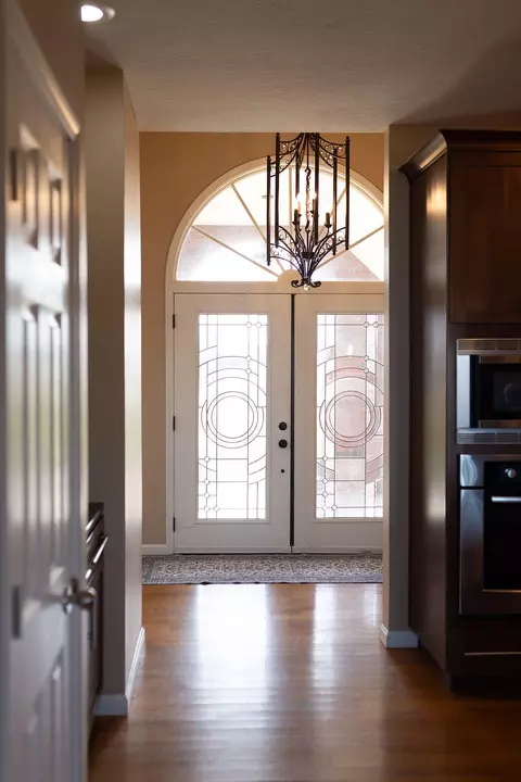 Entry Way - 706 Hunter Dr, Lancaster, KY 40444 photo 9 of 16