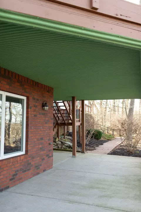 Exterior - 706 Hunter Dr, Lancaster, KY 40444 photo 6 of 35