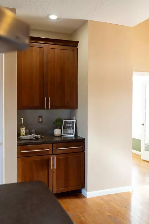 Kitchen - 706 Hunter Dr, Lancaster, KY 40444 photo 5 of 10
