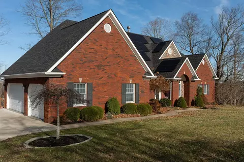 Exterior - 706 Hunter Dr, Lancaster, KY 40444 photo 33 of 35