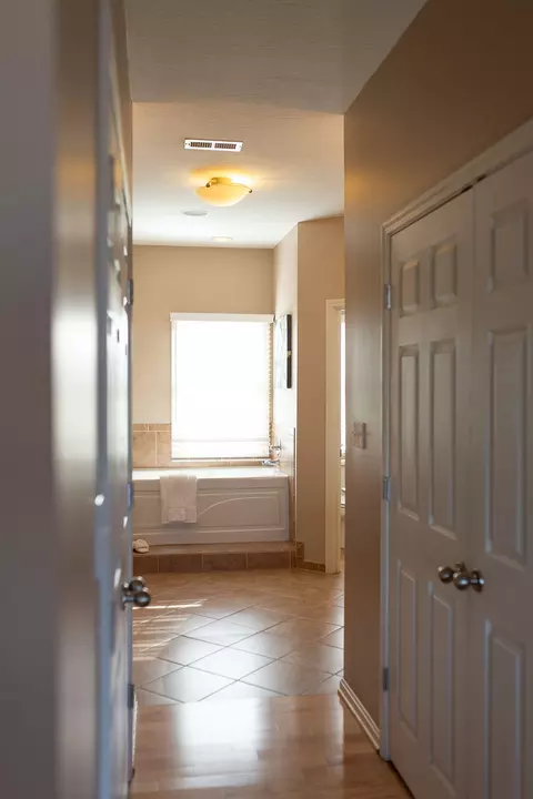 Entry Way - 706 Hunter Dr, Lancaster, KY 40444 photo 12 of 16
