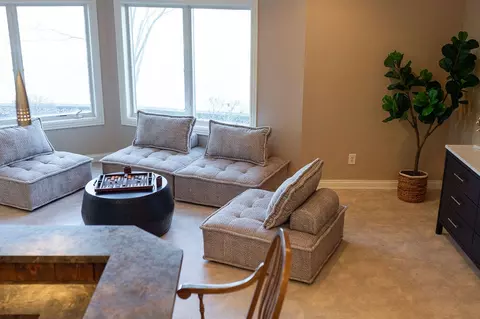 Living - 706 Hunter Dr, Lancaster, KY 40444 photo 12 of 14
