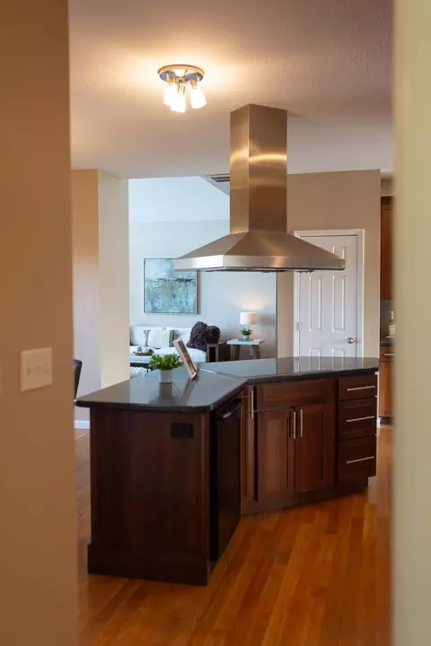 Kitchen - 706 Hunter Dr, Lancaster, KY 40444 photo 8 of 10