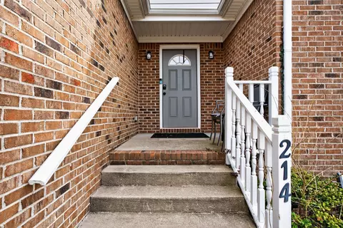Exterior - 214 Sturbridge Dr, Georgetown, KY 40324 photo 3 of 6