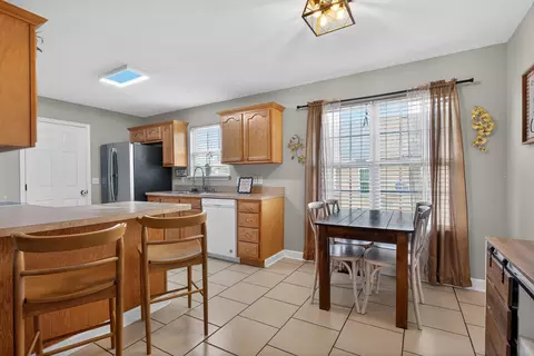 Kitchen - 214 Sturbridge Dr, Georgetown, KY 40324 photo 1 of 2