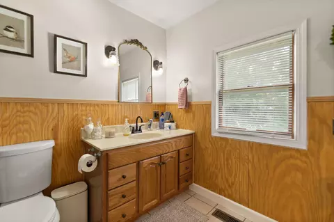 Bath - 119 Everett Ct, Mount Sterling, KY 40353 photo 1 of 3