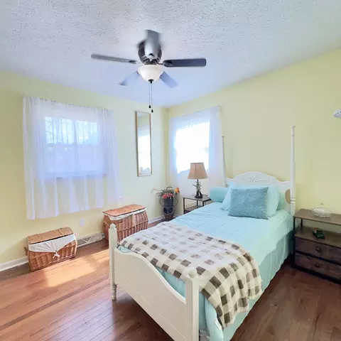 Bedroom - 411 Ruffian Trl, Corbin, KY 40701 photo 2 of 4