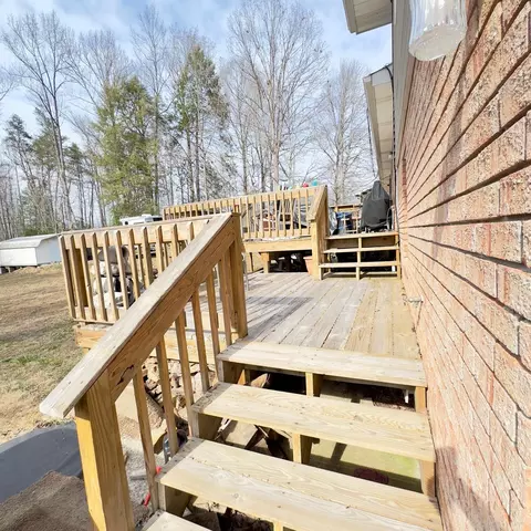 Exterior - 411 Ruffian Trl, Corbin, KY 40701 photo 3 of 7