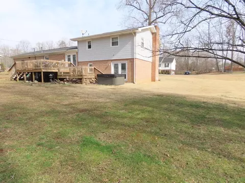 Exterior - 411 Ruffian Trl, Corbin, KY 40701 photo 6 of 7