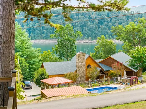 1824 Bridge Hollow Rd, Somerset, KY 42503