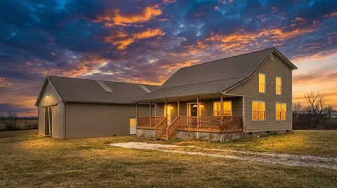 317 Iron Works Rd, Paris, KY 40361