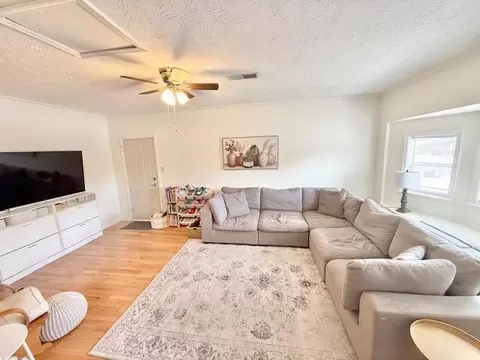 Living - 111 Hillside Dr, Georgetown, KY 40324 photo 4 of 4
