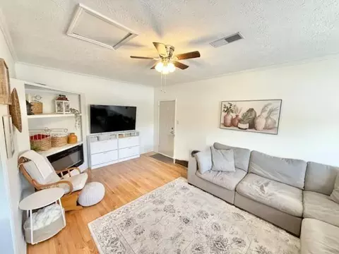 Living - 111 Hillside Dr, Georgetown, KY 40324 photo 3 of 4