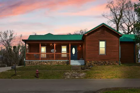 150 Grandview Ave, Burnside, KY 42519