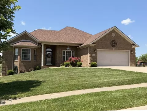406 Red Square Ct, Richmond, KY 40475