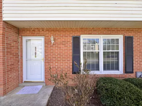 3106 Kirklevington Dr, Lexington, KY 40517