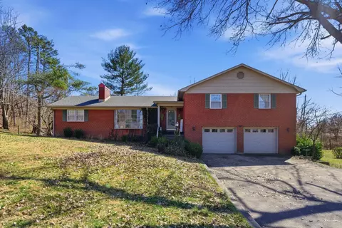 188 Geneva Ave, Irvine, KY 40336
