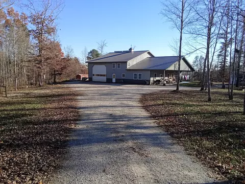 131 Marvins Ln, East Bernstadt, KY 40729