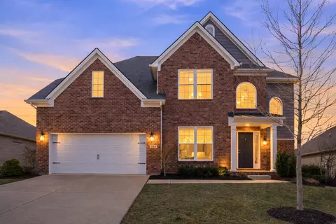 109 Rowanberry Dr, Nicholasville, KY 40356