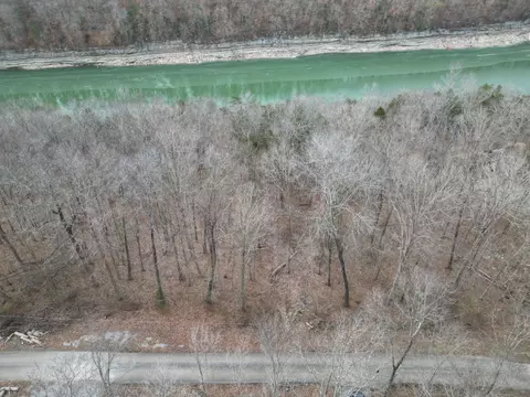 26 Colonel Dr, Burnside, KY 42519